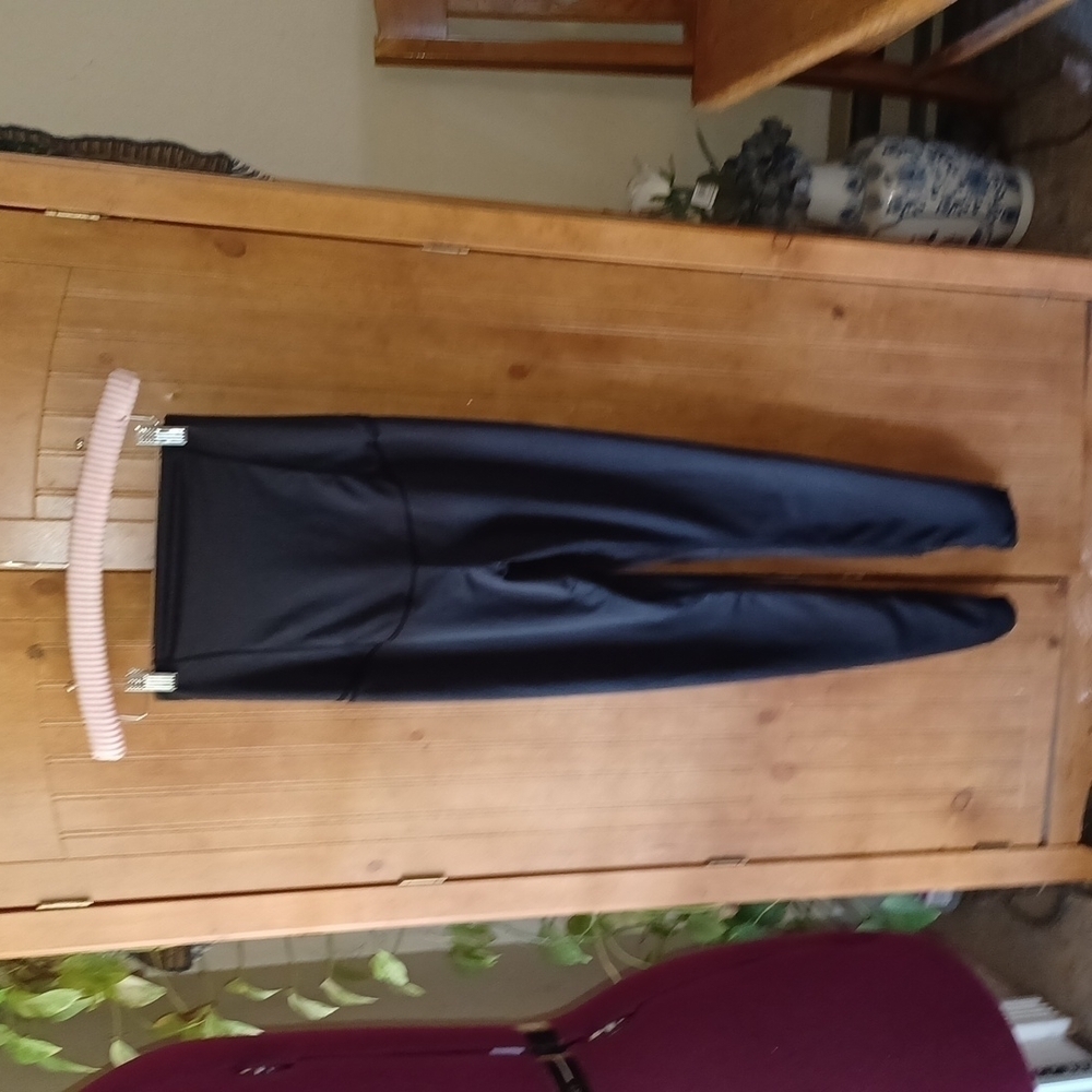 MAACIE MOM TO BE Athletic Leggings